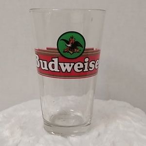 beer glass Budweiser logo